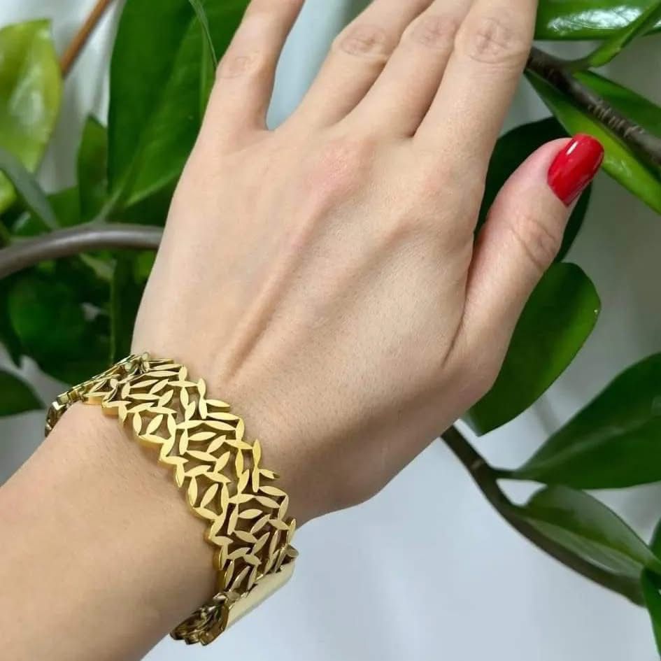 Leaves wrist Wide Bangle