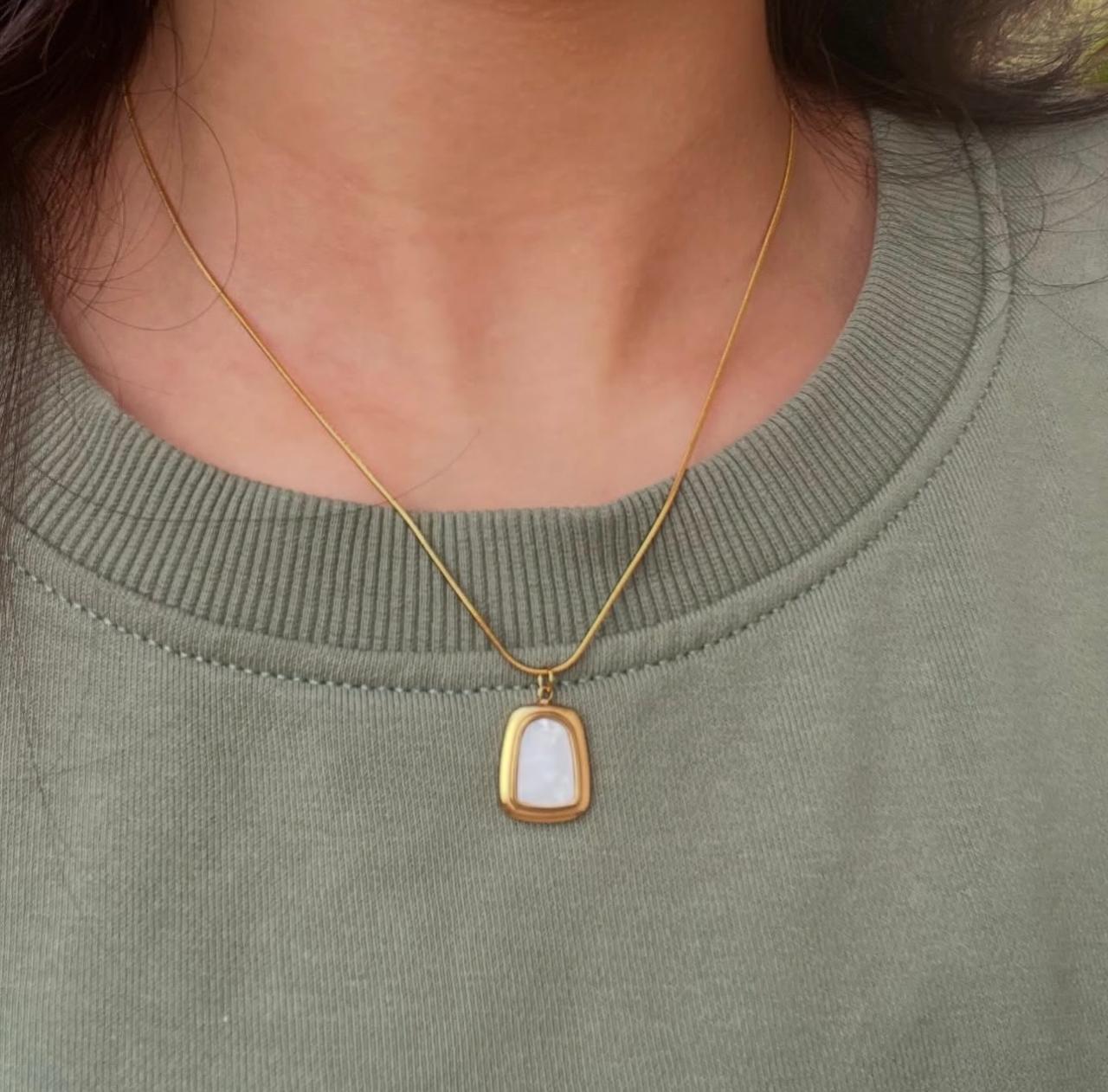 Elegant style stainless steel Furnace necklace