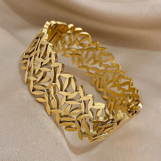 Leaves wrist Wide Bangle